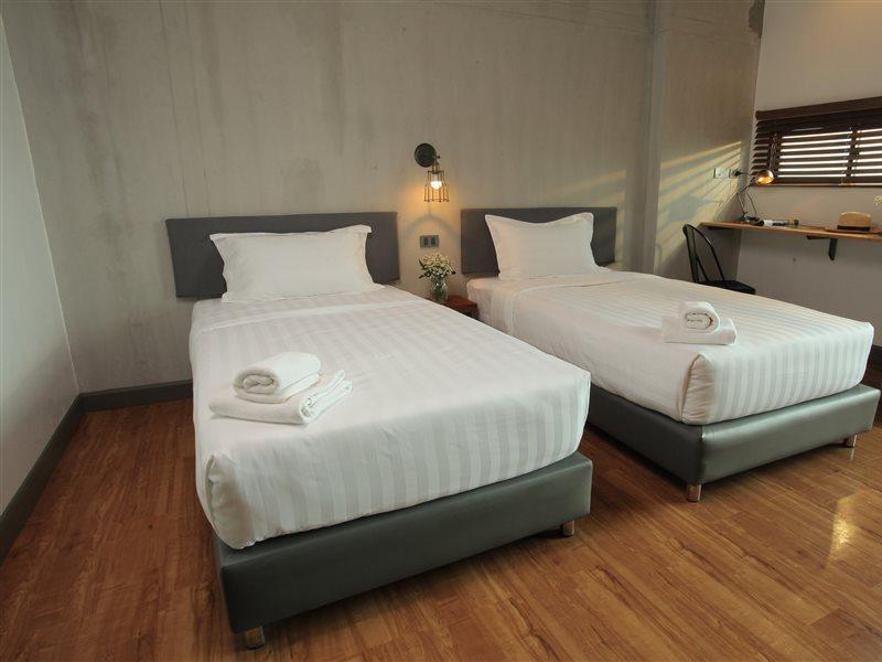 Space59 Hotel Ratchaburi Exterior foto