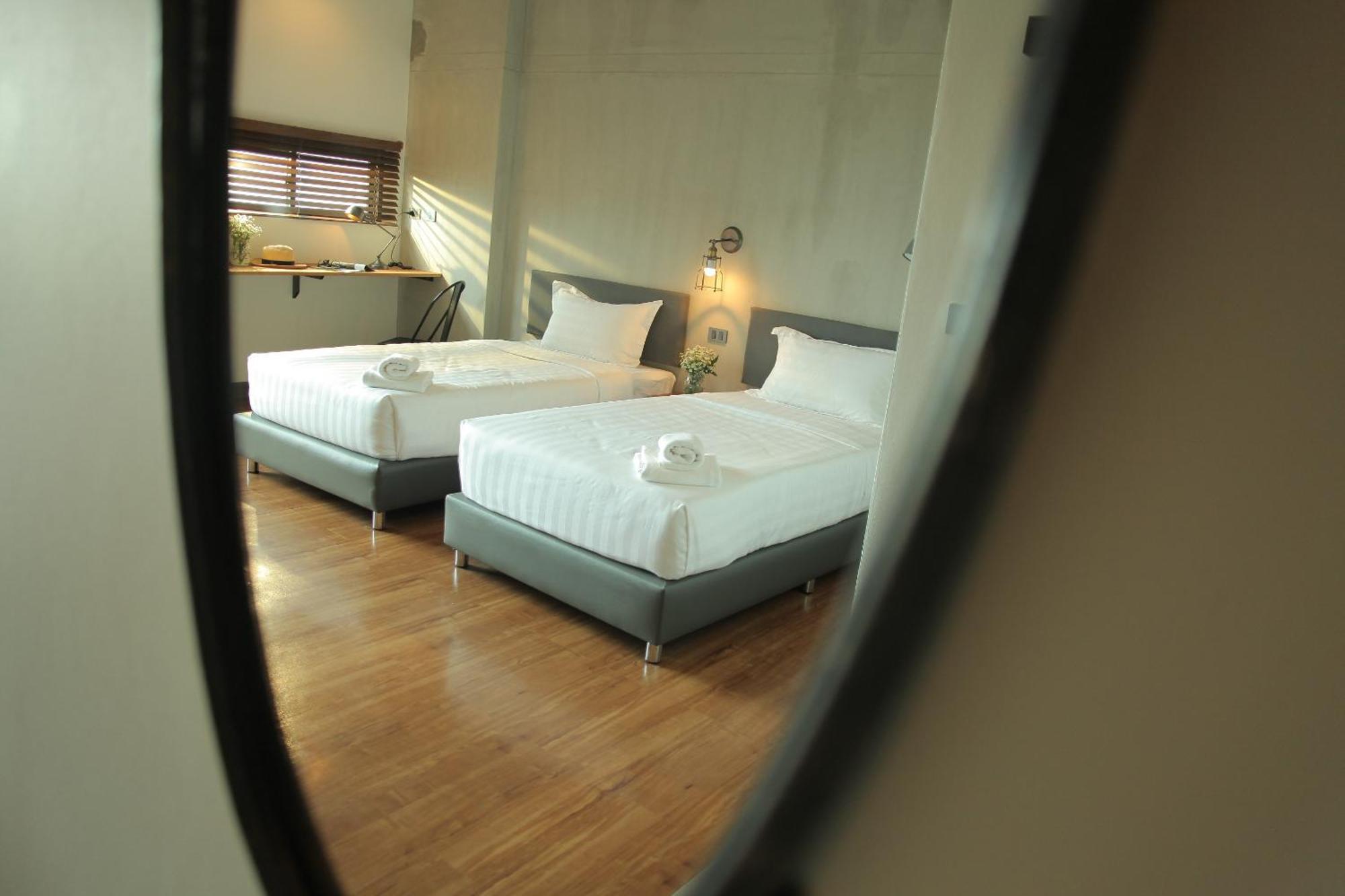 Space59 Hotel Ratchaburi Zimmer foto